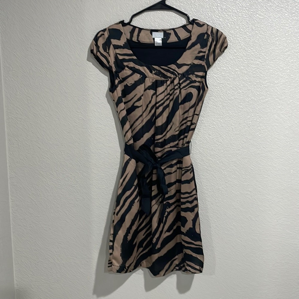 H&M lined dress size 2 black/tan color